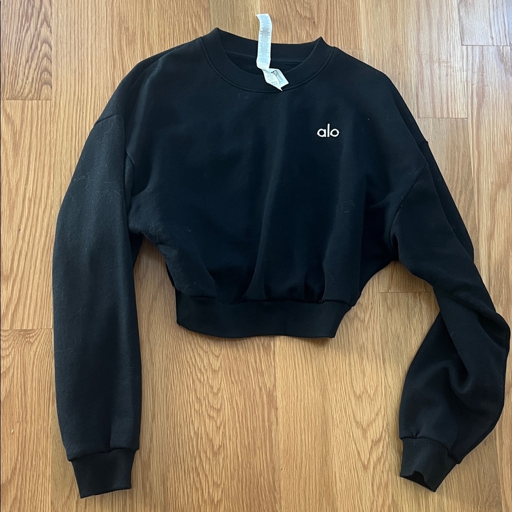 ALO Yoga Accolade Crew Black Cropped Hoodie
